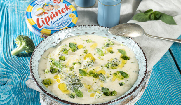Brokolicová polévka s taveným sýrem Lipánek