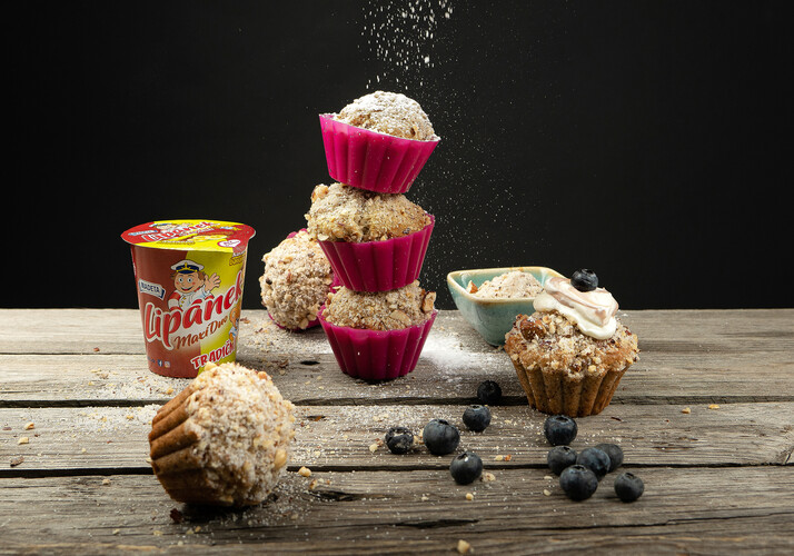 Hrníčkové banánové muffiny s lískovými ořechy a Tradičním Lipánkem
