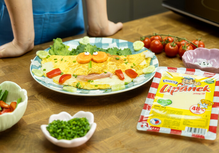 Vaječná omeleta se sýrem Lipánek